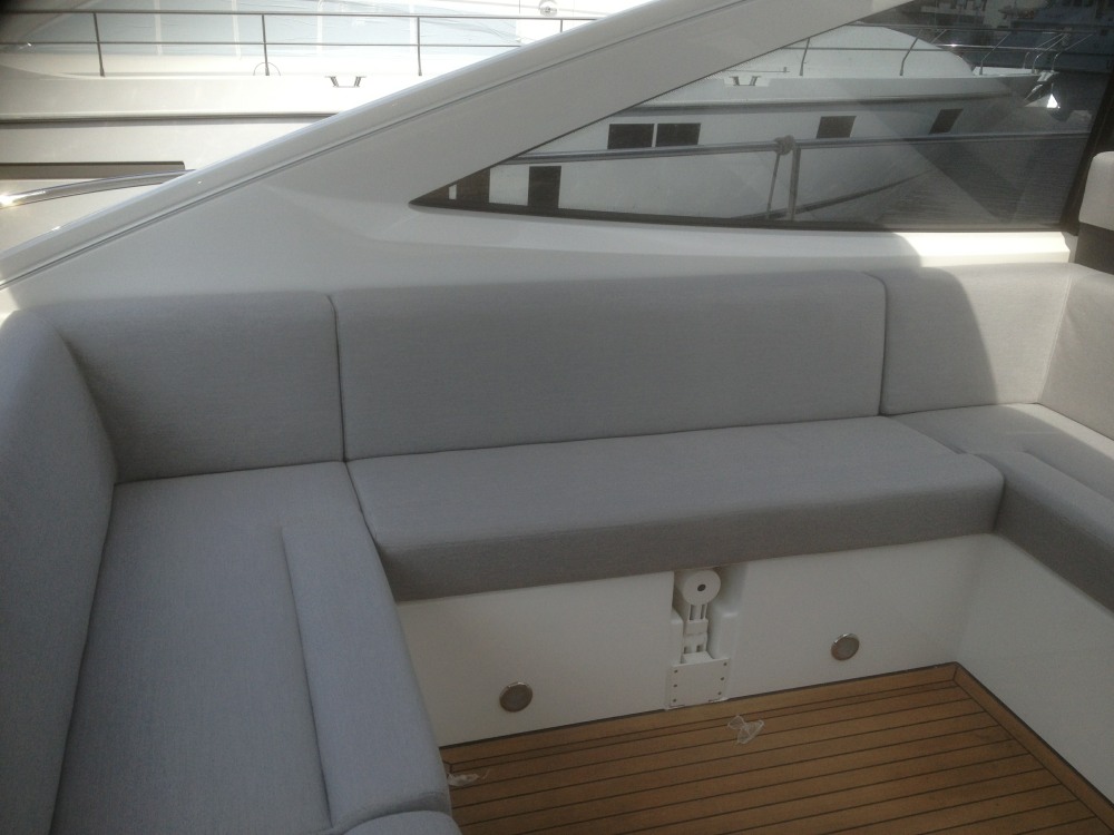 Cockpit Seat