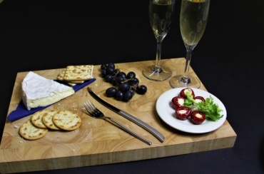 7.5" melamine diamond white plate 